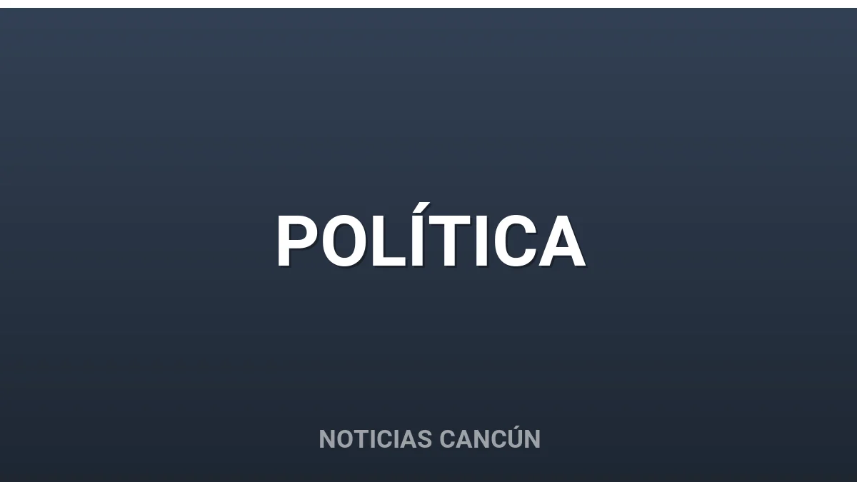 Contenedores en un puerto mexicano durante operación de carga para exportación