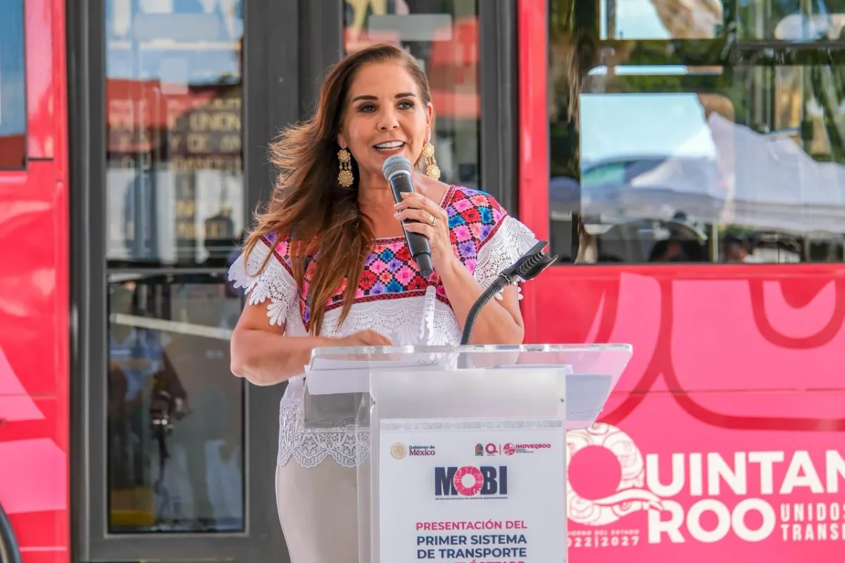 Autobús eléctrico TARUK del sistema MOBI en Chetumal, Quintana Roo
