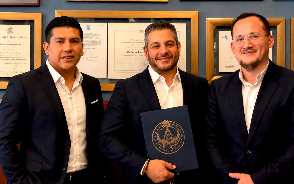 Firma del convenio entre el CNFP y el Grande Oriente de México en Cancún