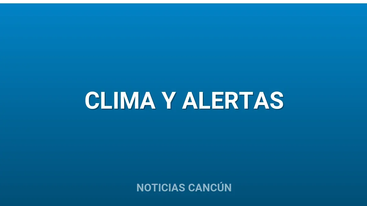 Brigadas municipales limpian rejillas pluviales en avenidas de Cancún tras las lluvias