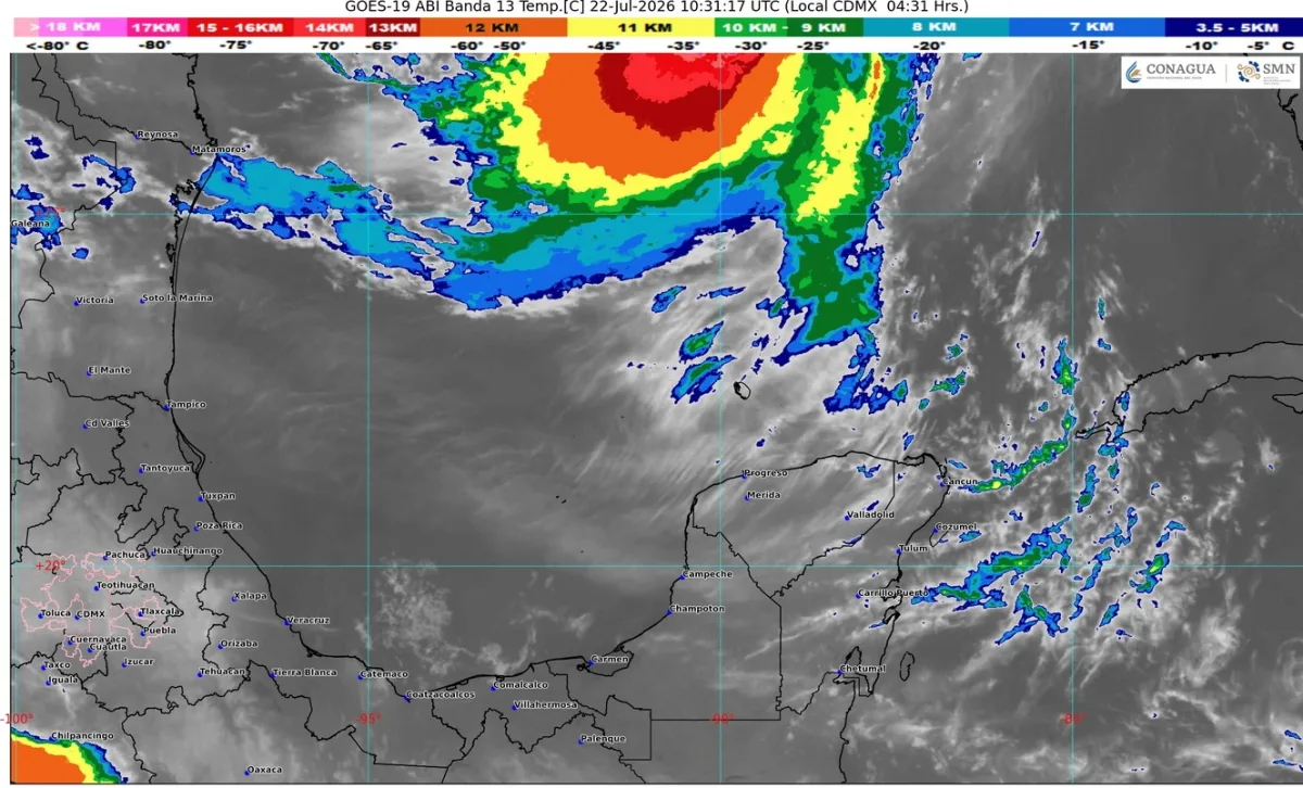 Nubes de tormenta sobre la zona costera de Quintana Roo